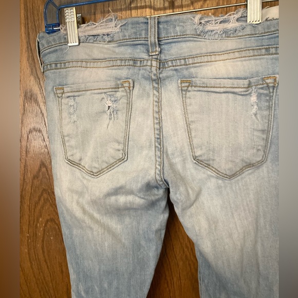 👚(bundle 4 items w/👚for $16) Distressed jeans by KanCan - Picture 5 of 9